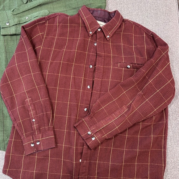🔶Set of 2 Plaid Button Down Shirts - Picture 3 of 14